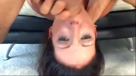 Amateur teen gets many cumshots